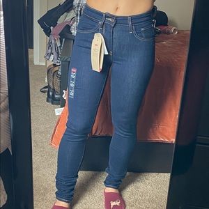 Levi’s 721 High-rise Skinny